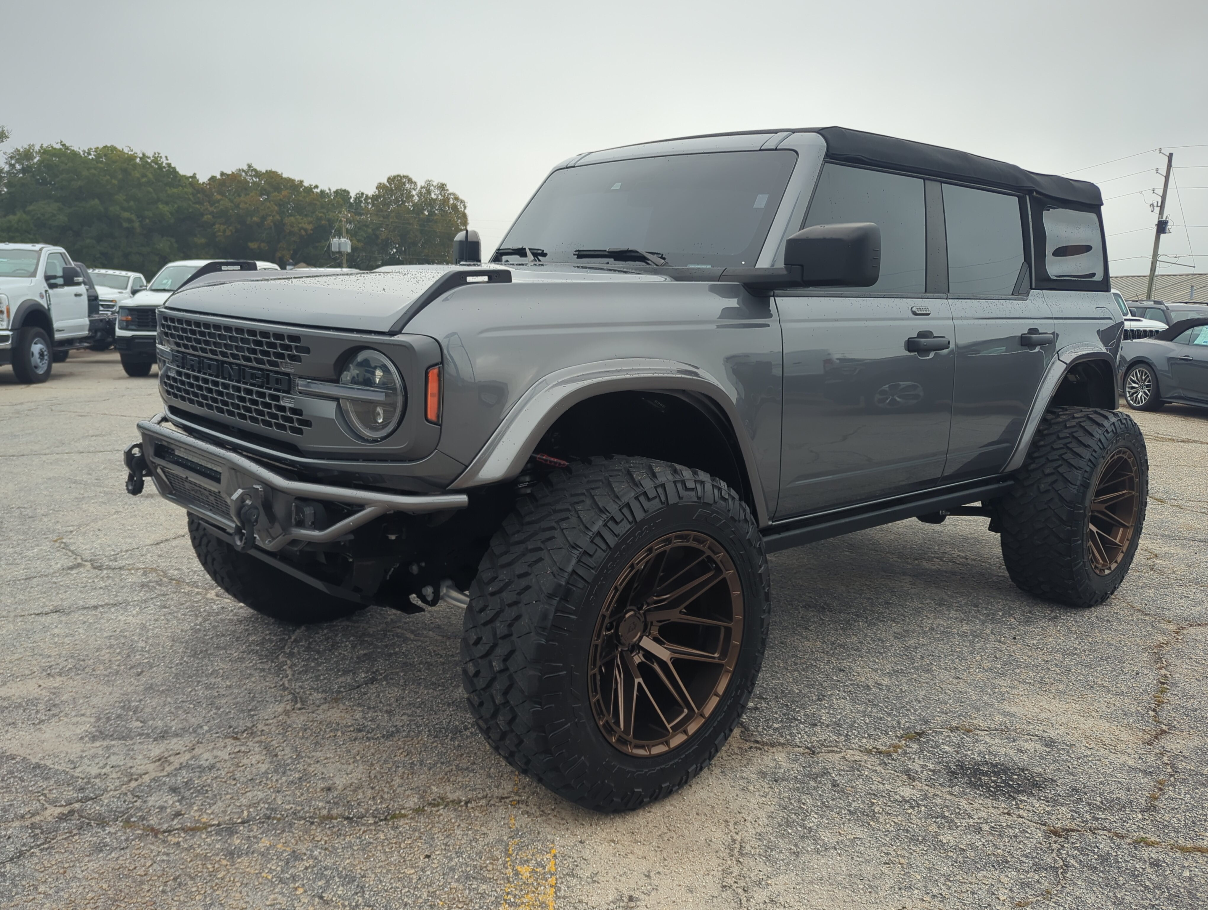 Used 2023 Ford Bronco Black Diamond w/ Sasquatch Package AWD/4WD image 6