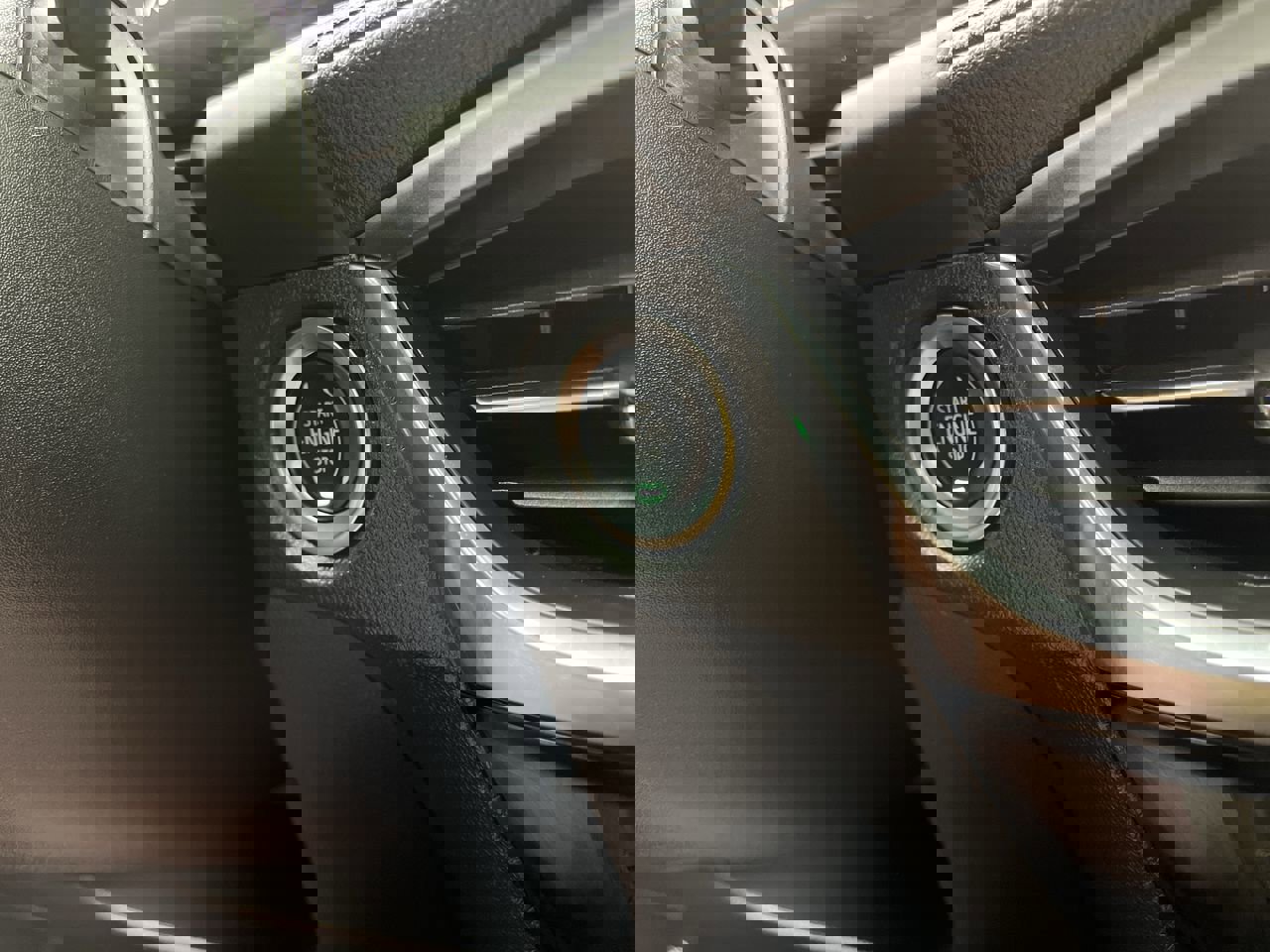 Certified 2025 Buick Encore GX Avenir w/ Avenir Technology Package AWD/4WD image 22