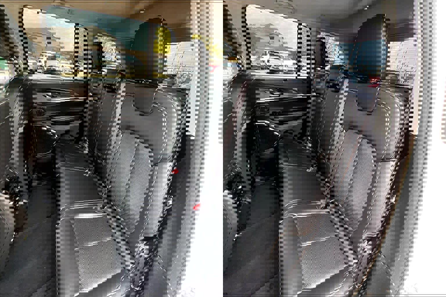 Used 2022 Jeep Grand Cherokee Limited w/ Luxury Tech Group II image 19