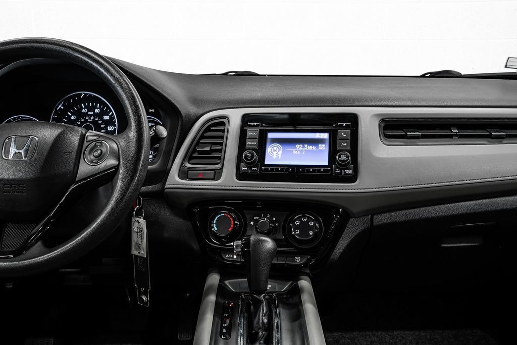 Used 2016 Honda HR-V LX image 23