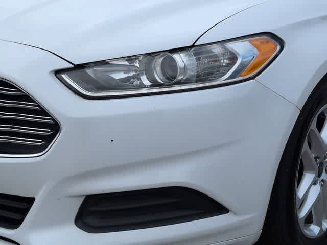 Used 2015 Ford Fusion SE FWD image 11
