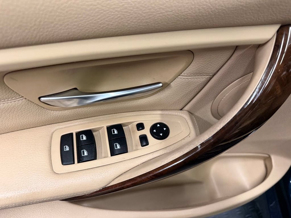 Used 2014 BMW 328d xDrive Sedan AWD/4WD image 14