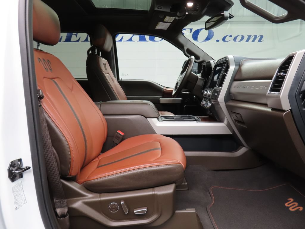 Used 2022 Ford F350 King Ranch w/ King Ranch Ultimate Package AWD/4WD image 31