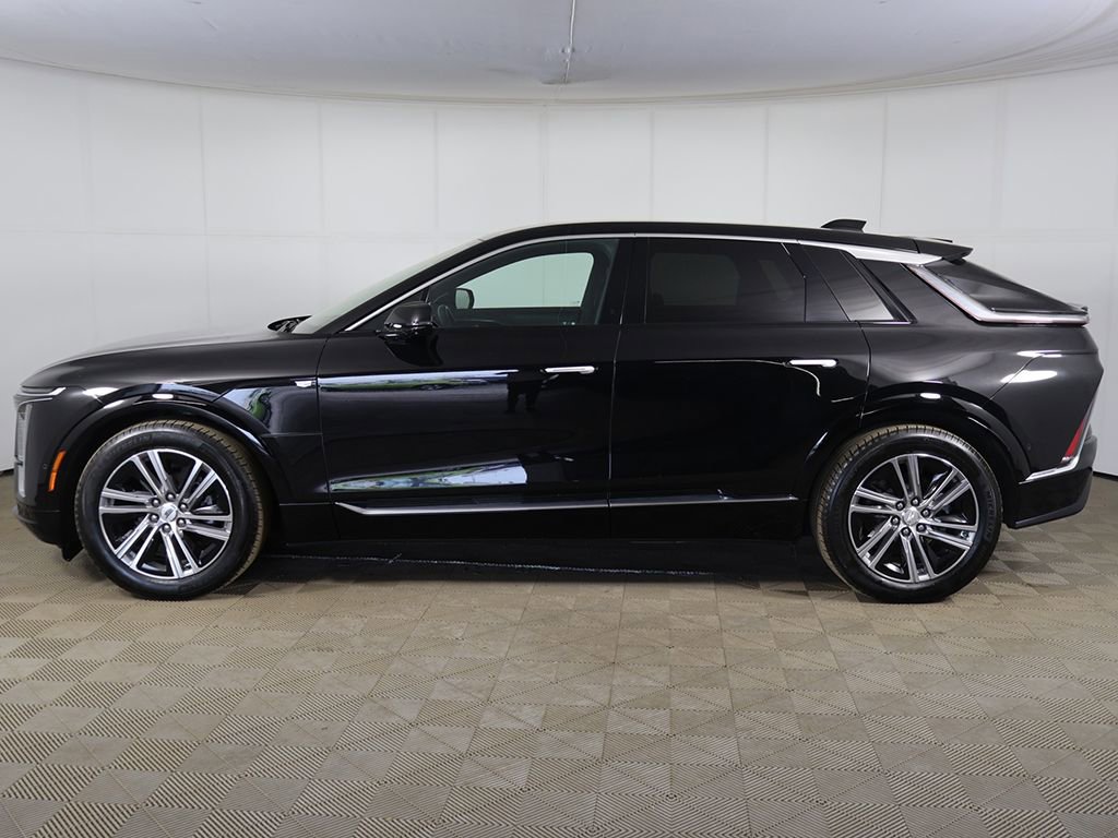 Used 2024 Cadillac Lyriq Luxury RWD image 14