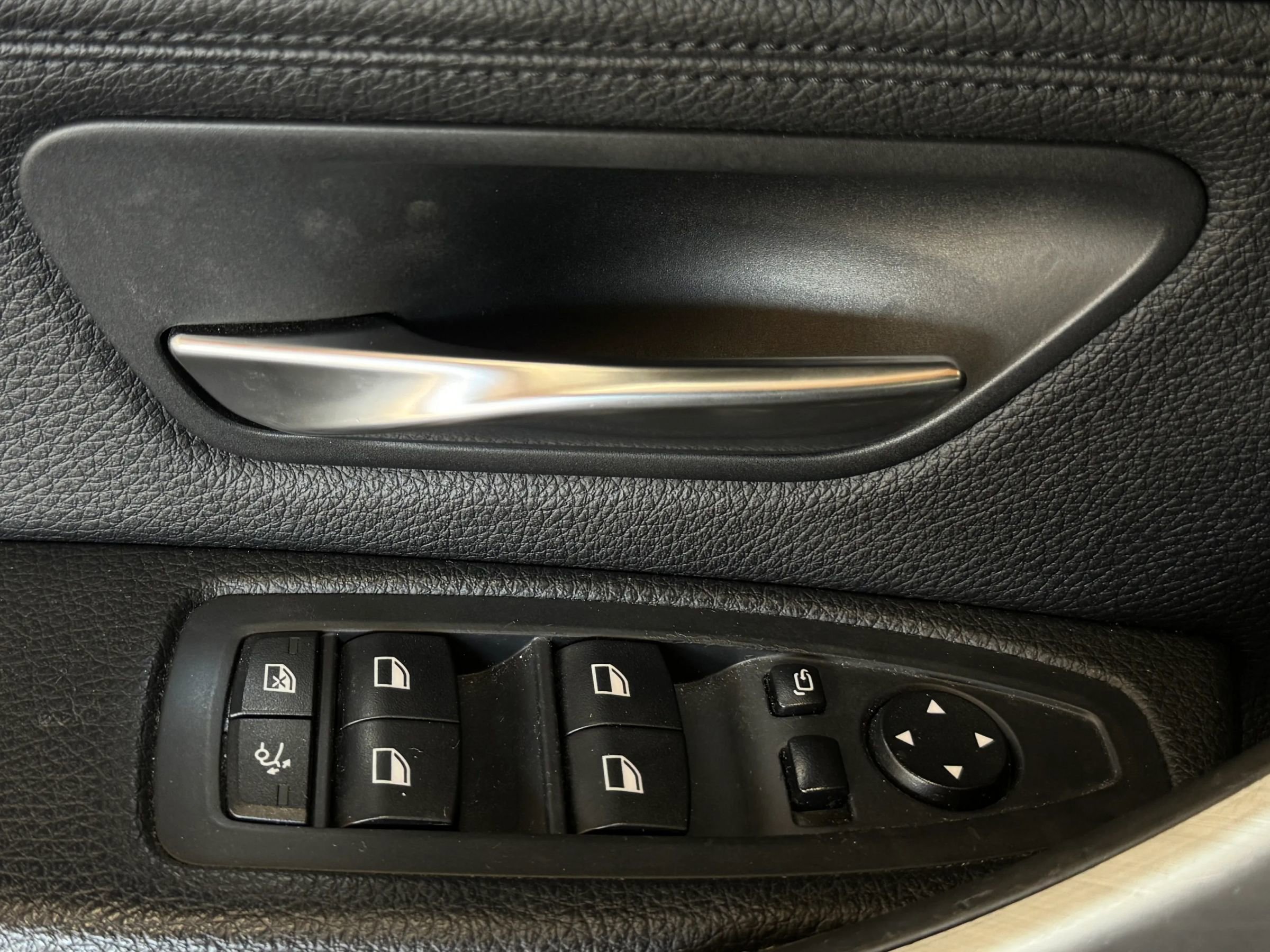 Used 2016 BMW 328i Gran Turismo xDrive image 13