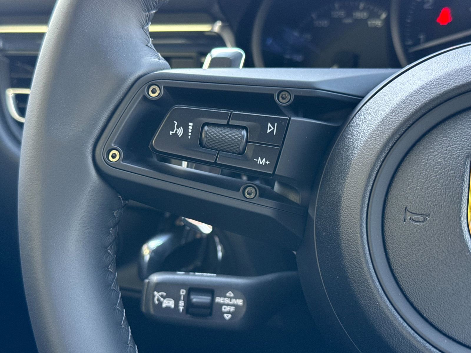 New 2026 Porsche Macan Turbo image 28