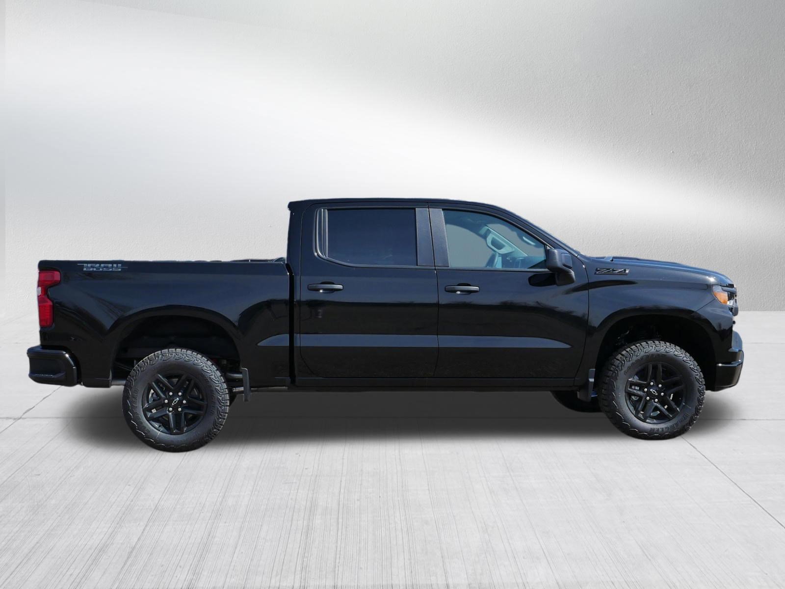 New 2026 Chevrolet Silverado 1500 Custom Trail Boss w/ Midnight Edition image 6