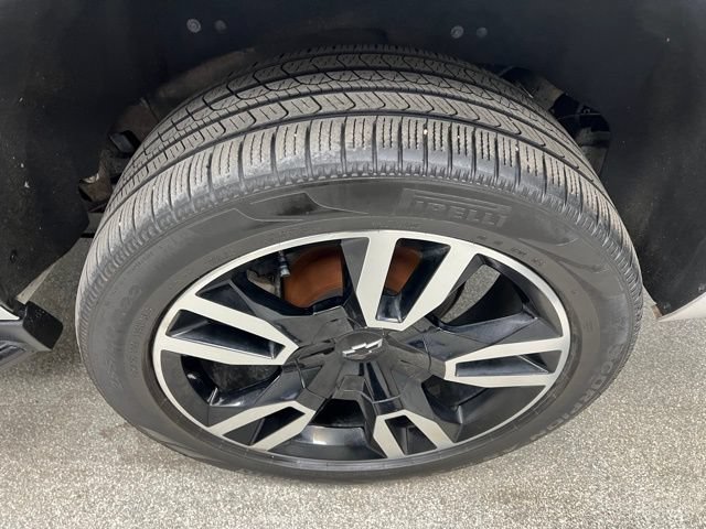 Used 2019 Chevrolet Tahoe Premier w/ RST Edition AWD/4WD image 14