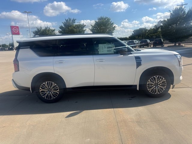 New 2026 Nissan Armada SL w/ Captain's Chari Seat Package image 4