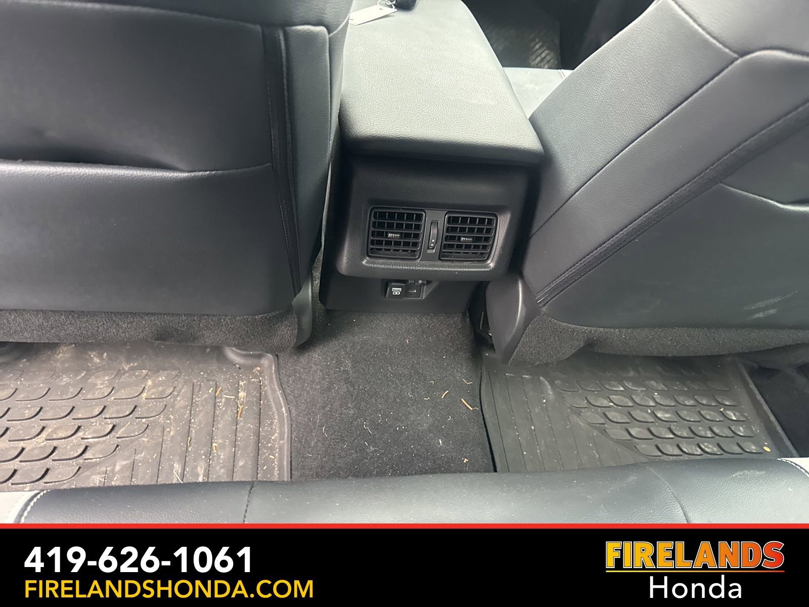 Used 2025 Toyota Camry SE FWD image 28