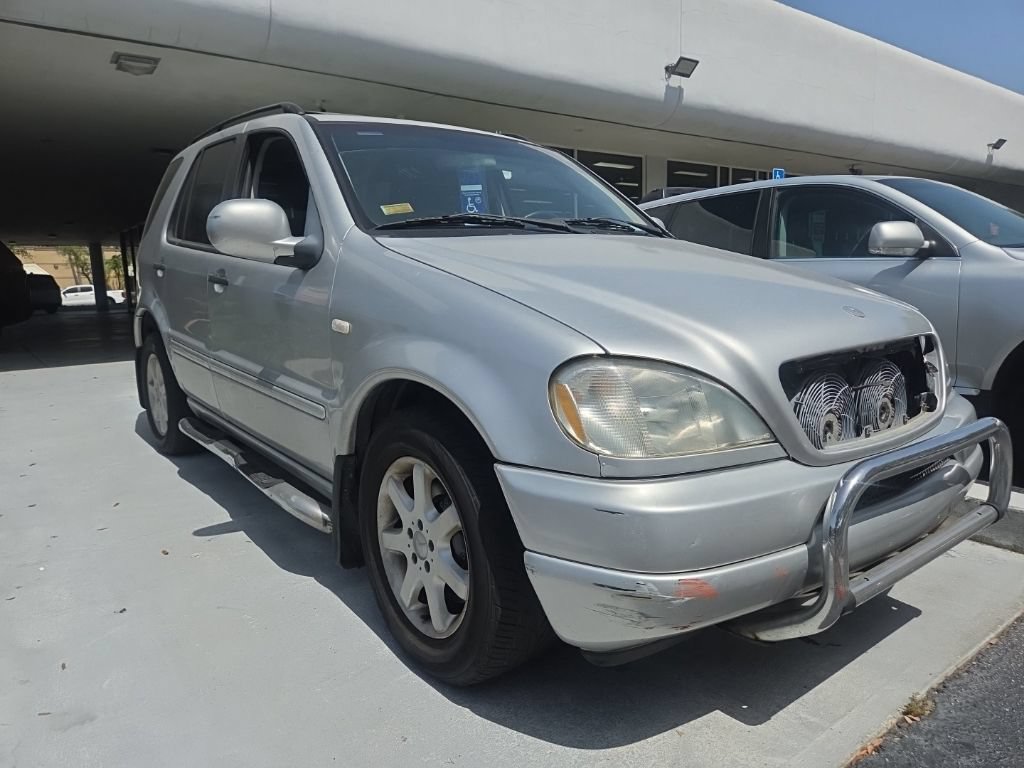 Used 2000 Mercedes-Benz ML 430 4MATIC image 5