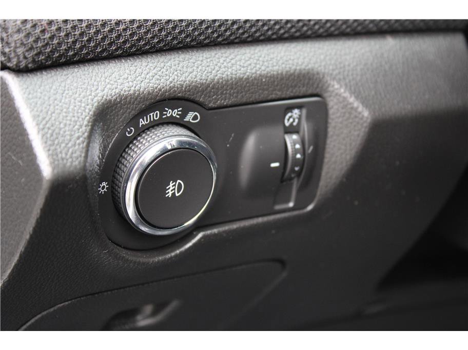 Used 2016 Chevrolet Cruze LT w/ RS Package image 14