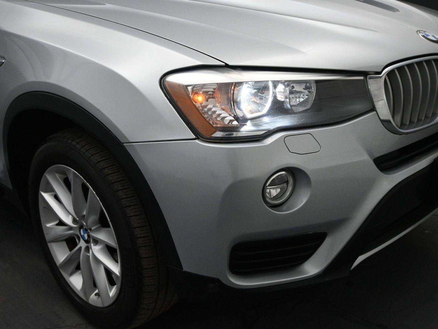Used 2017 BMW X3 xDrive28i AWD/4WD image 15