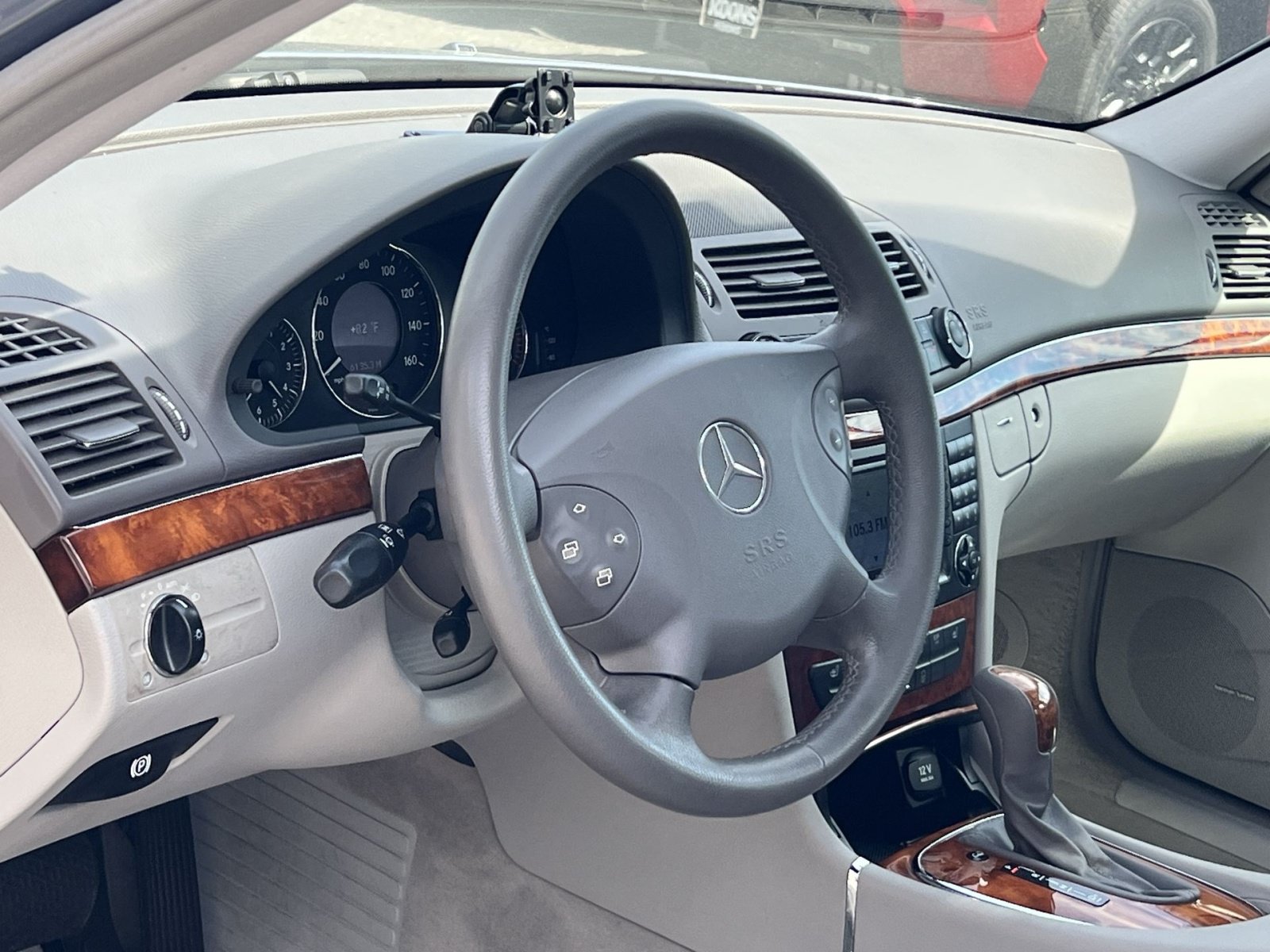 Used 2005 Mercedes-Benz E 320 4MATIC Sedan image 16