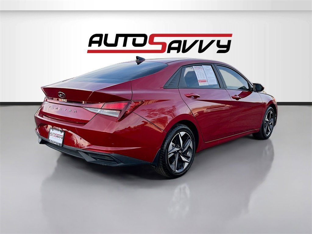 Used 2023 Hyundai Elantra SEL w/ Convenience Package image 7