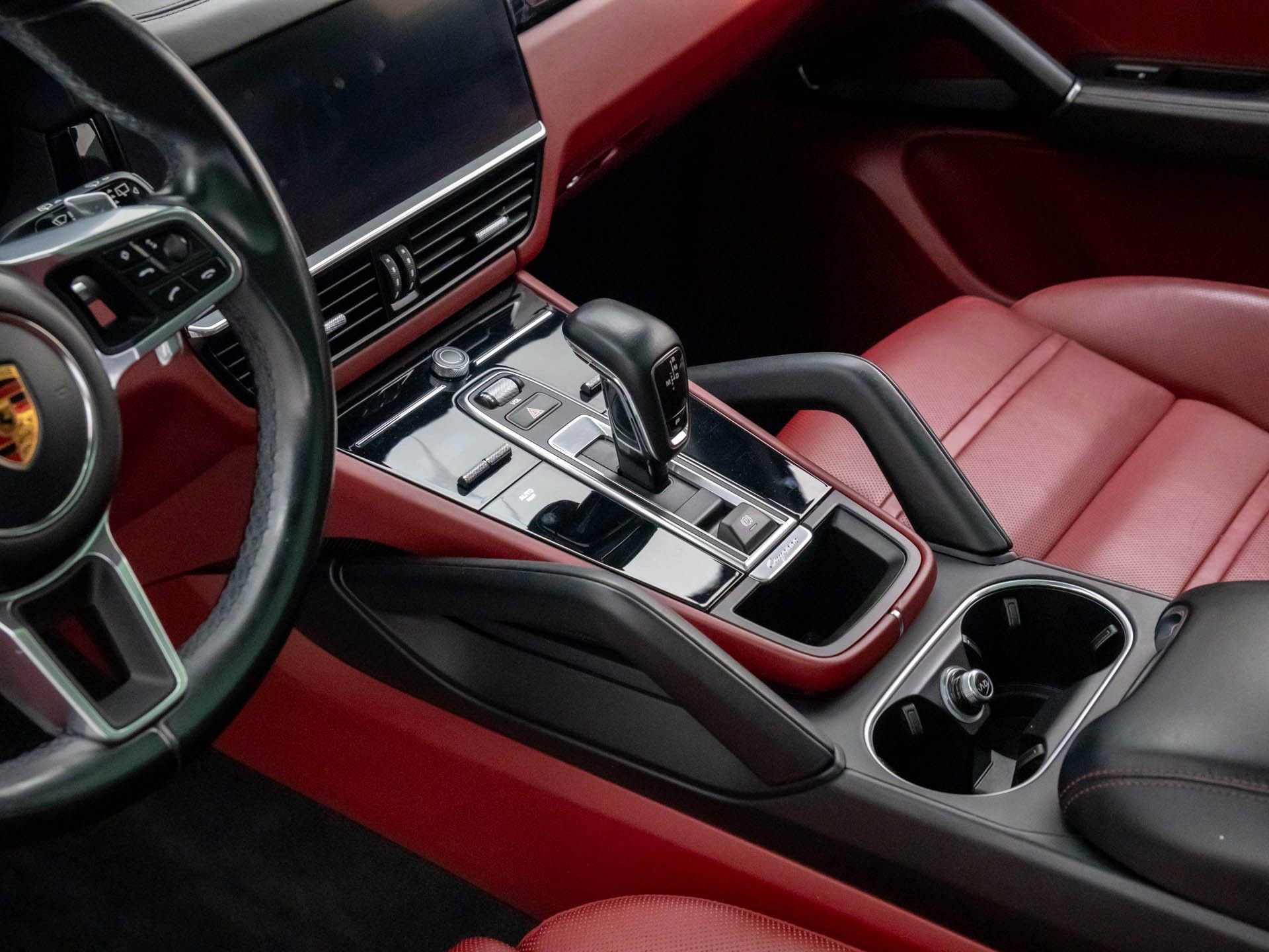 Certified 2023 Porsche Cayenne Platinum Edition image 13