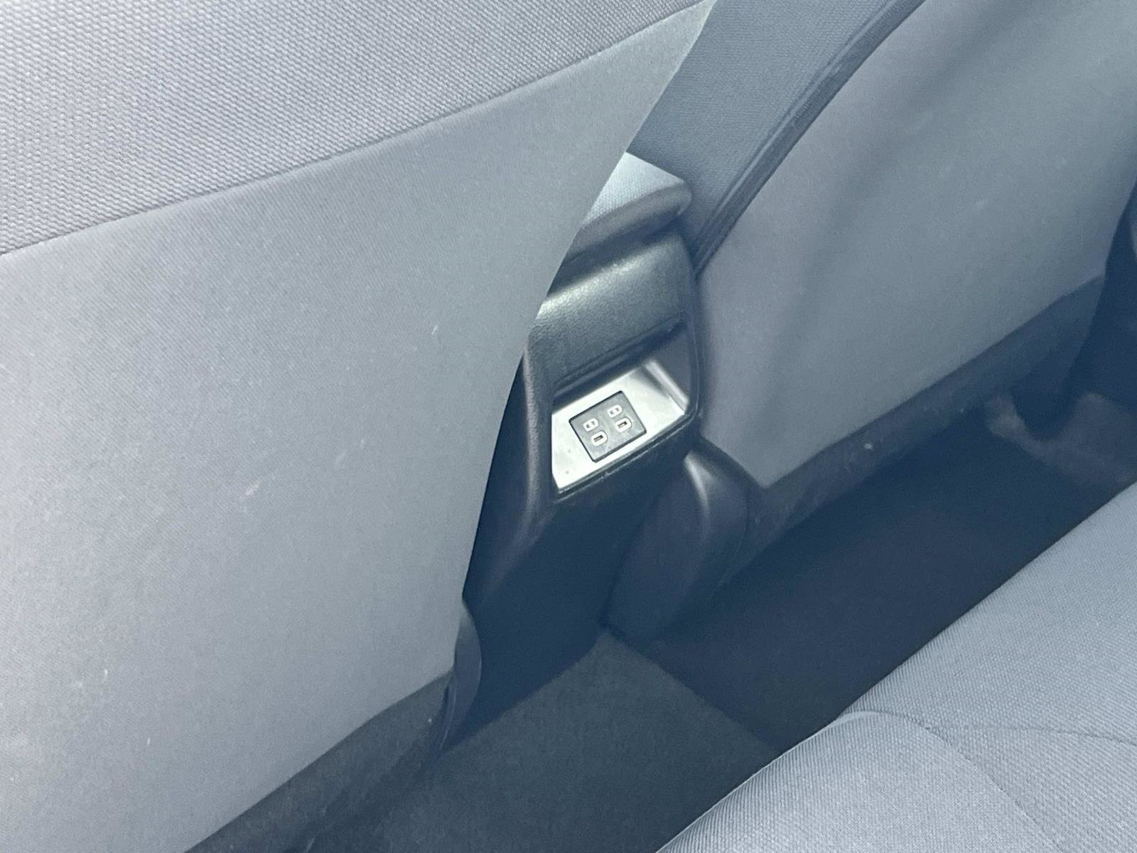 Used 2023 Toyota Corolla LE image 19