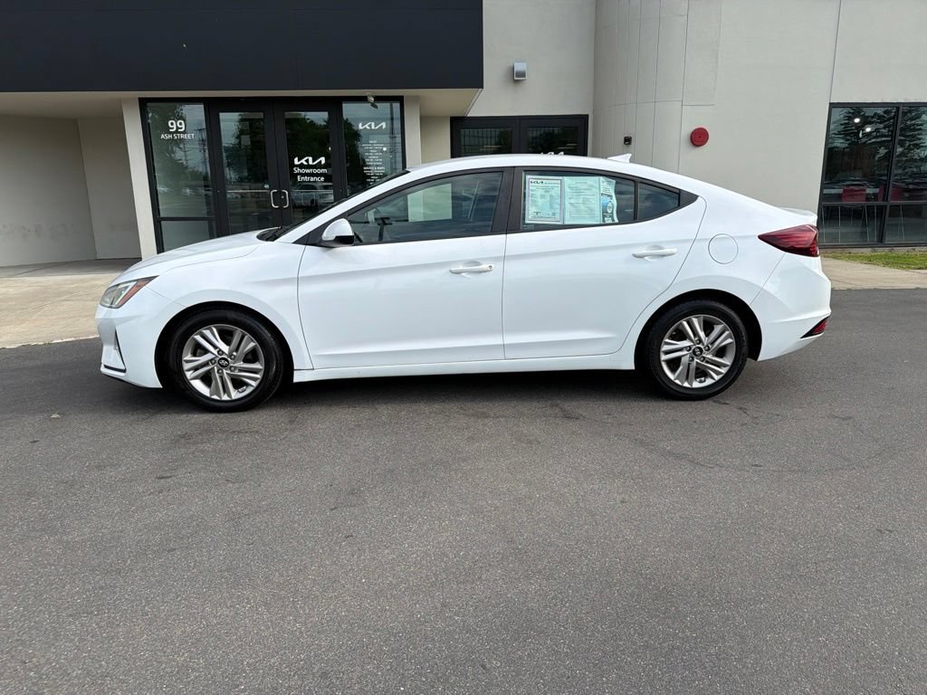Used 2020 Hyundai Elantra SEL w/ Cargo Package (C1) FWD image 2