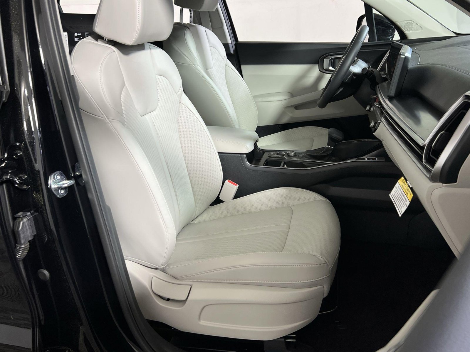 New 2025 Kia Sorento S image 26
