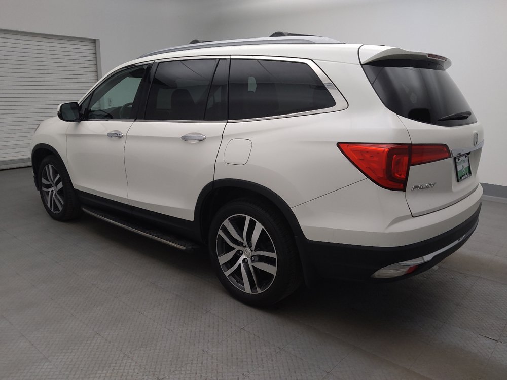 Used 2018 Honda Pilot Touring image 3