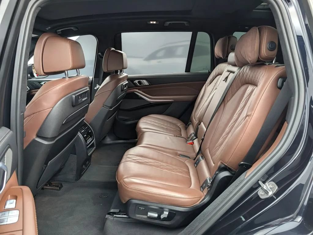 Used 2020 BMW X7 M50i w/ Executive Package AWD/4WD image 51