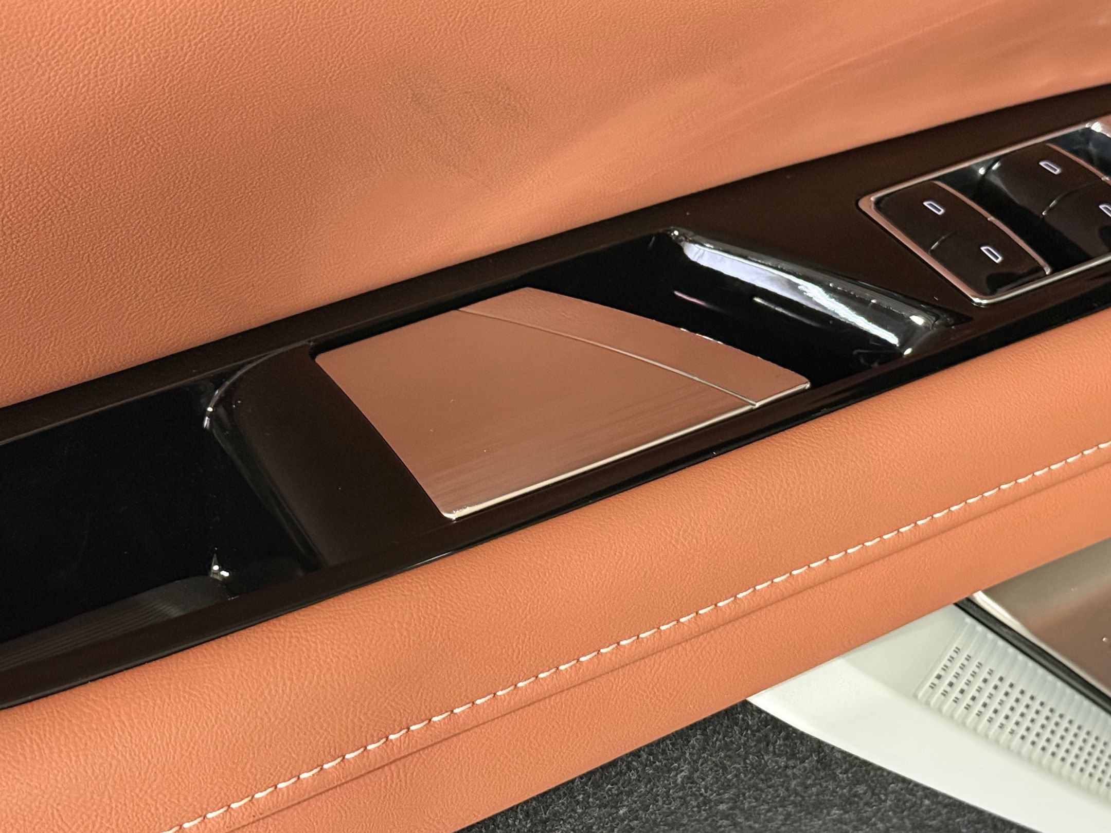 New 2026 Cadillac Optiq Luxury 2 image 21