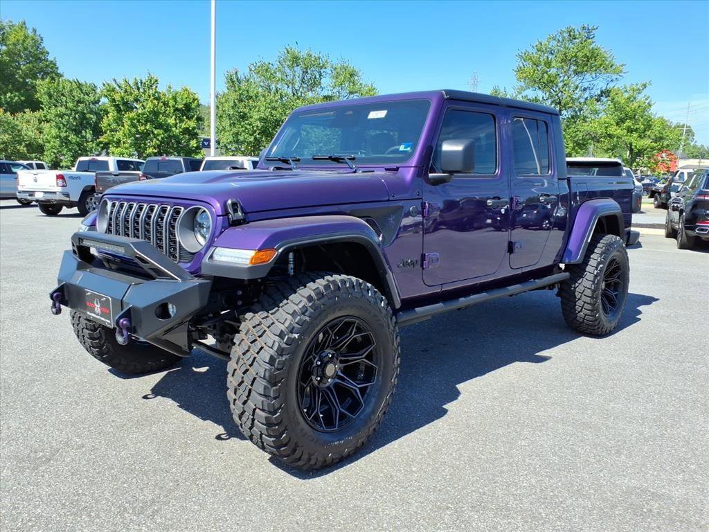 New 2026 Jeep Gladiator Sport AWD/4WD image 8