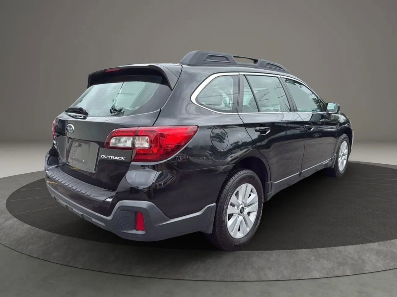Used 2018 Subaru Outback 2.5i image 5