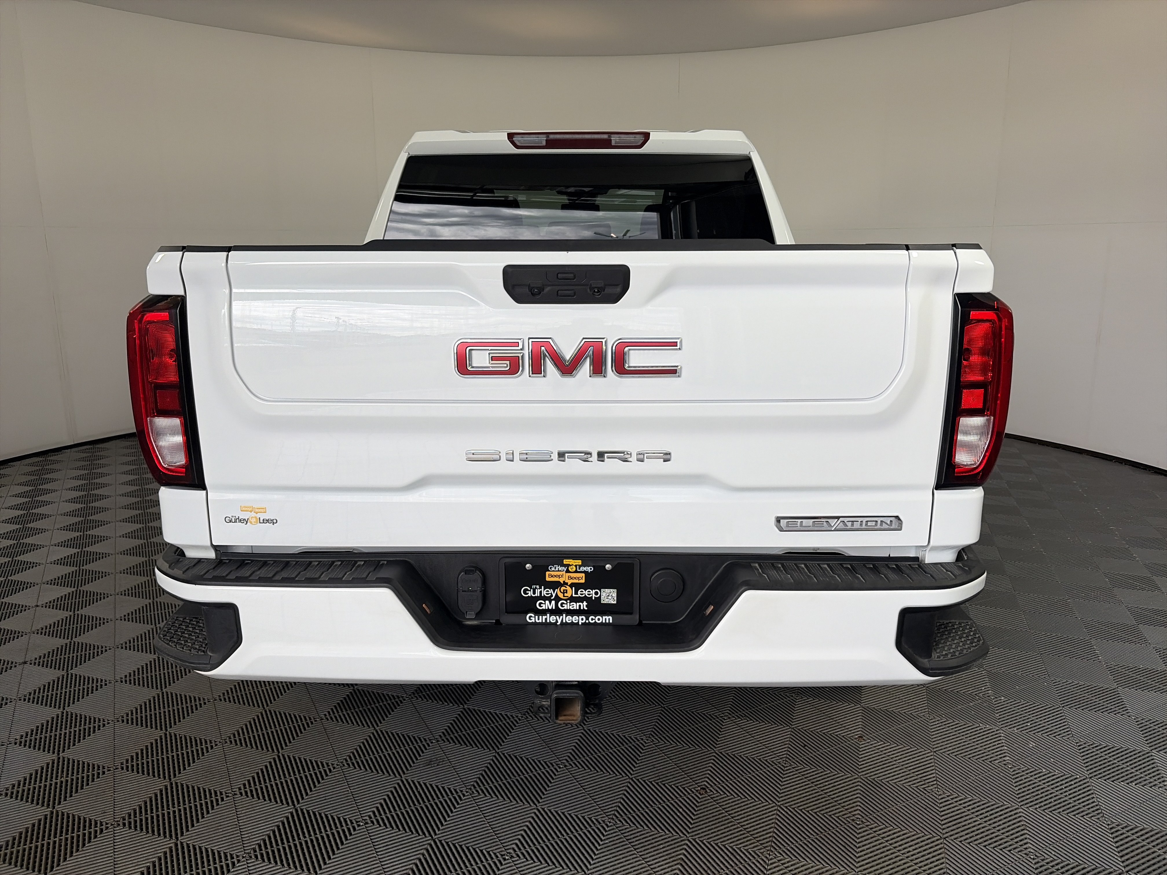 Used 2026 GMC Sierra 1500 Elevation AWD/4WD image 9