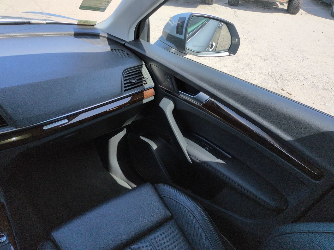 Used 2019 Audi Q5 2.0T Premium Plus AWD/4WD image 17