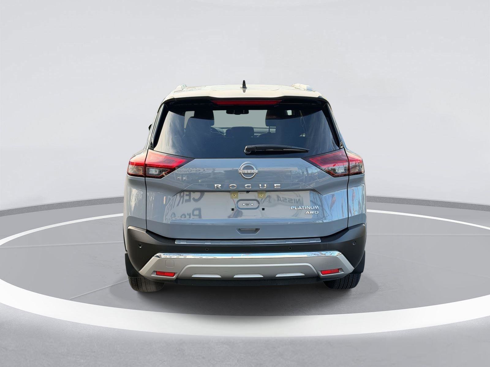 Used 2022 Nissan Rogue Platinum w/ Head-Up Display Package image 7