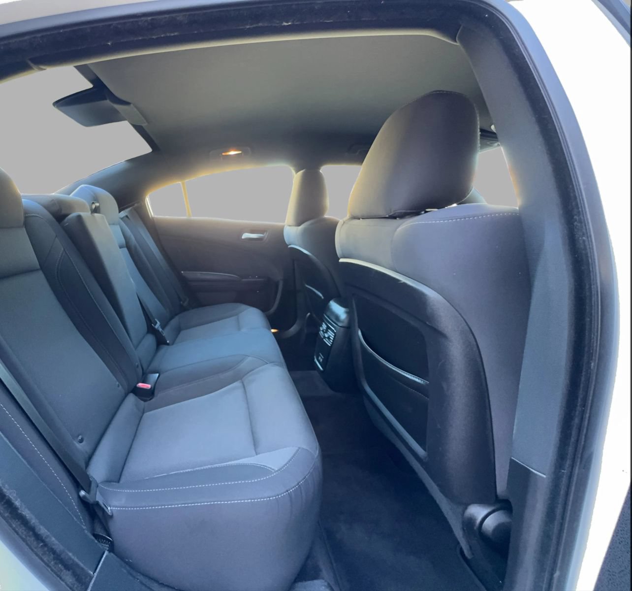 Used 2017 Dodge Charger SXT w/ Blacktop Package RWD image 29