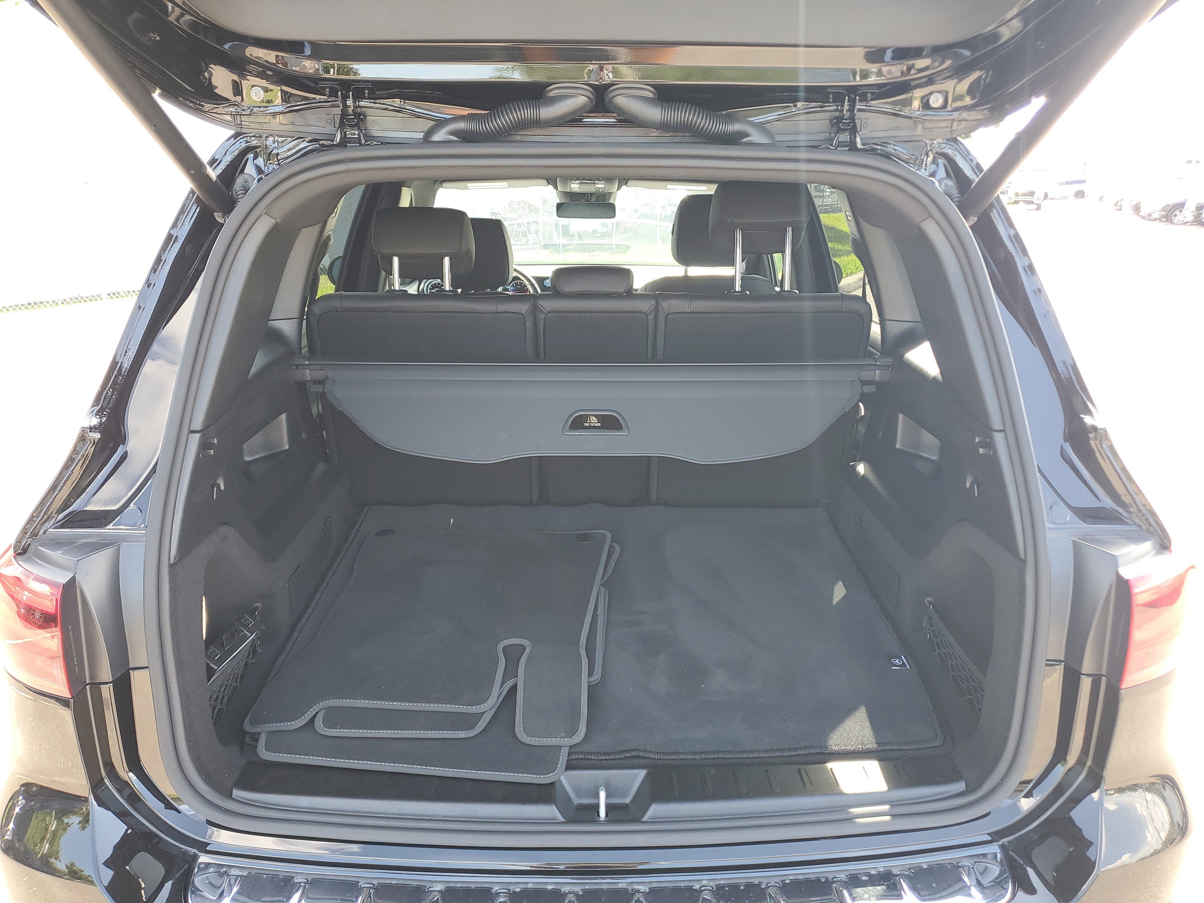 Certified 2025 Mercedes-Benz GLB 250 image 7