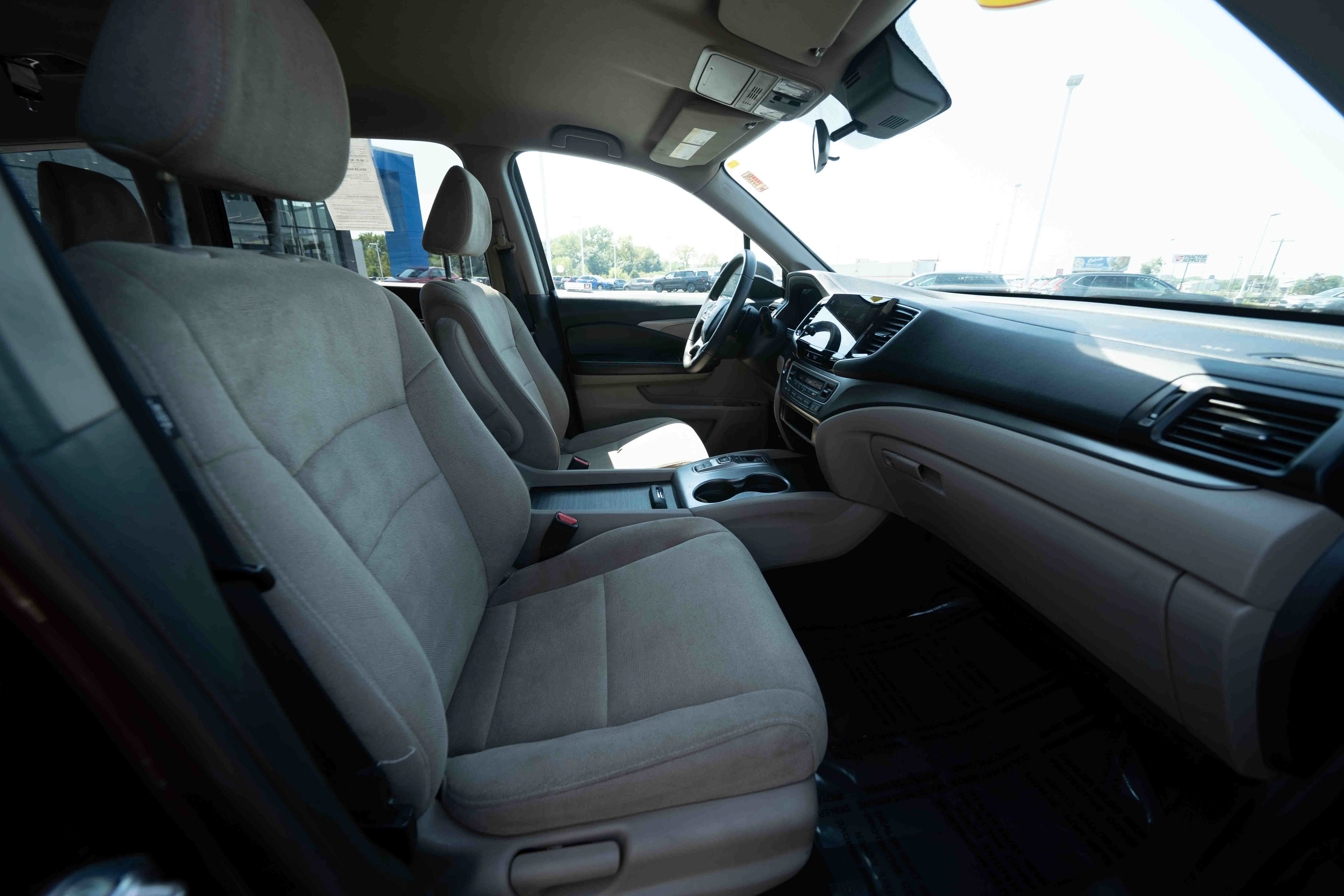Used 2021 Honda Pilot EX image 27