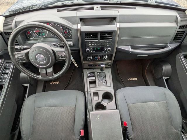 Used 2012 Jeep Liberty Sport w/ Popular Equipment Group AWD/4WD image 23