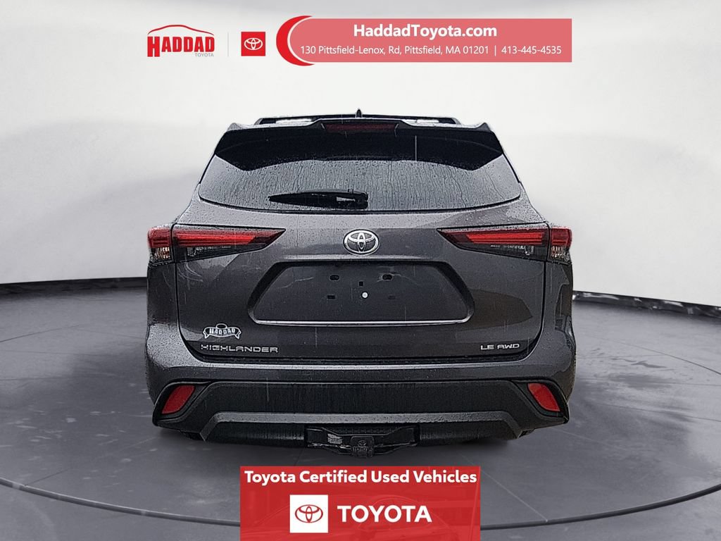 Certified 2024 Toyota Highlander LE AWD/4WD image 4
