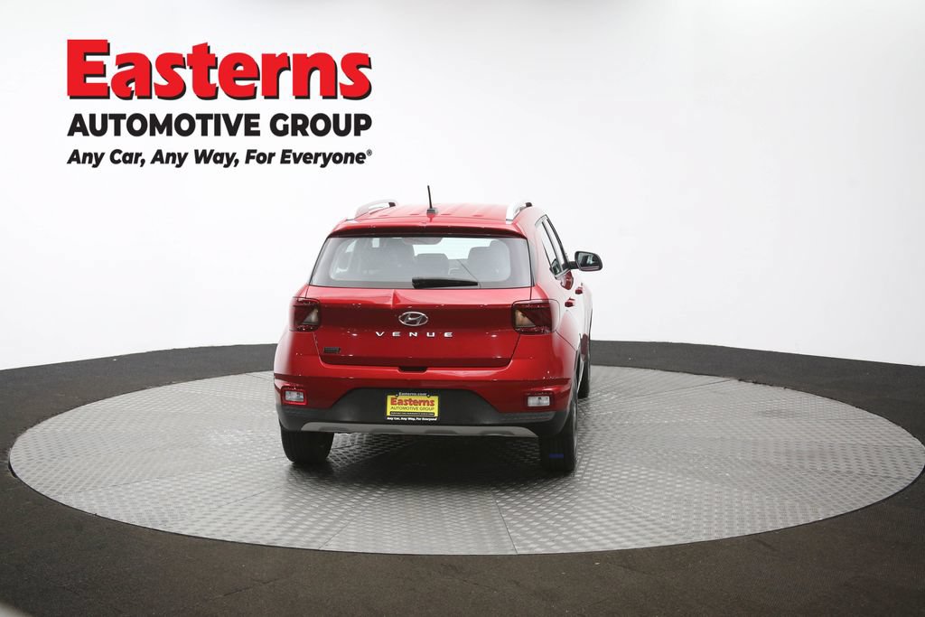 Used 2023 Hyundai Venue Limited FWD image 39