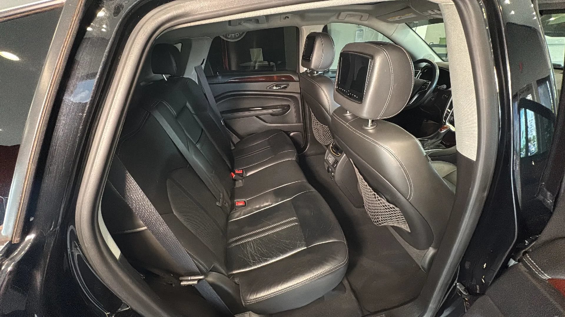 Used 2016 Cadillac SRX Premium FWD image 31