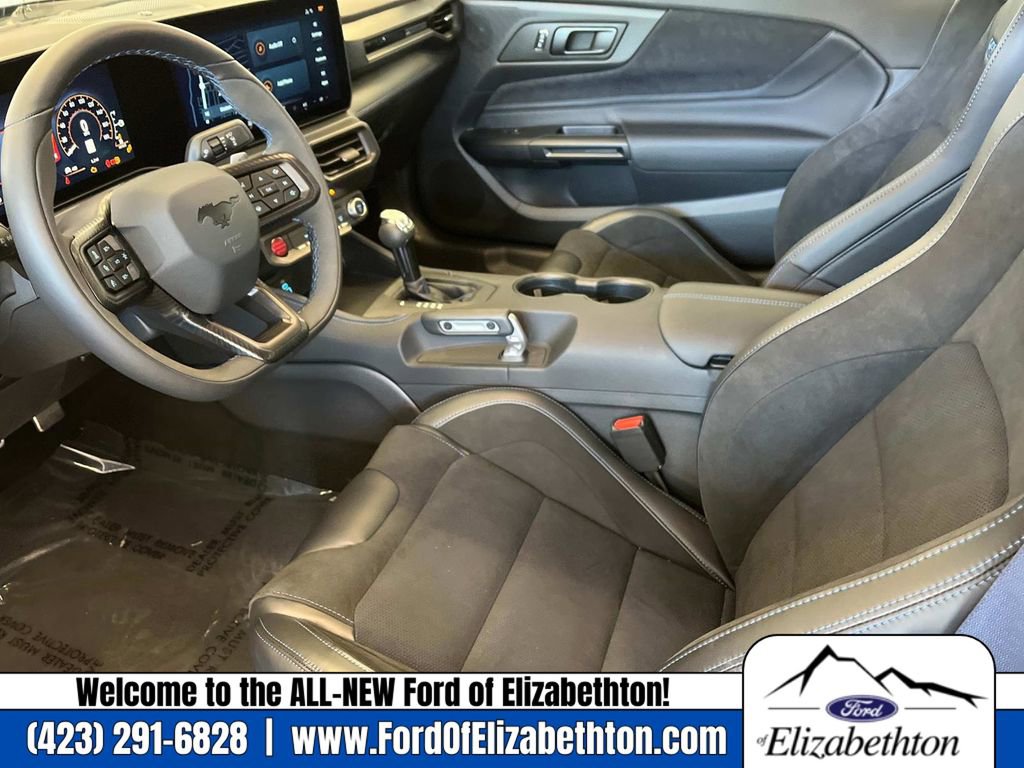 New 2025 Ford Mustang Dark Horse image 17