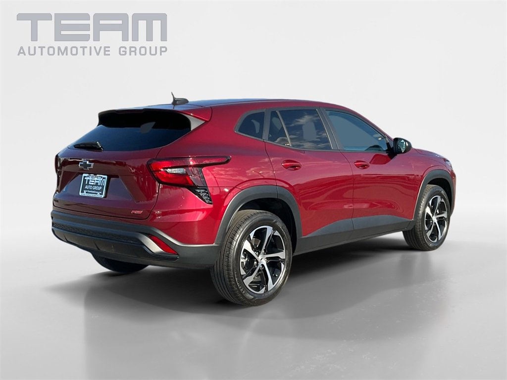 Used 2024 Chevrolet Trax RS w/ Driver Confidence Package image 7