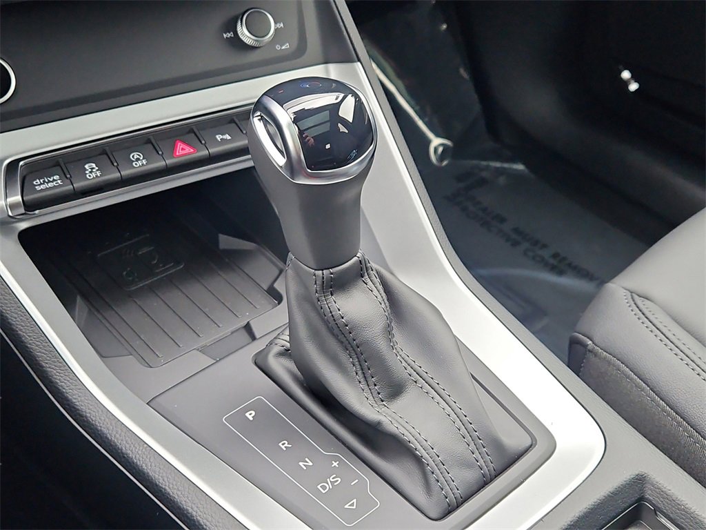 New 2025 Audi Q3 2.0T Premium image 20