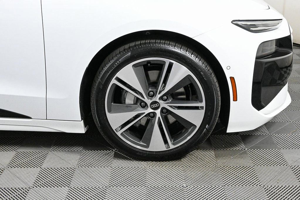 New 2025 Audi A6 e-tron Premium image 38