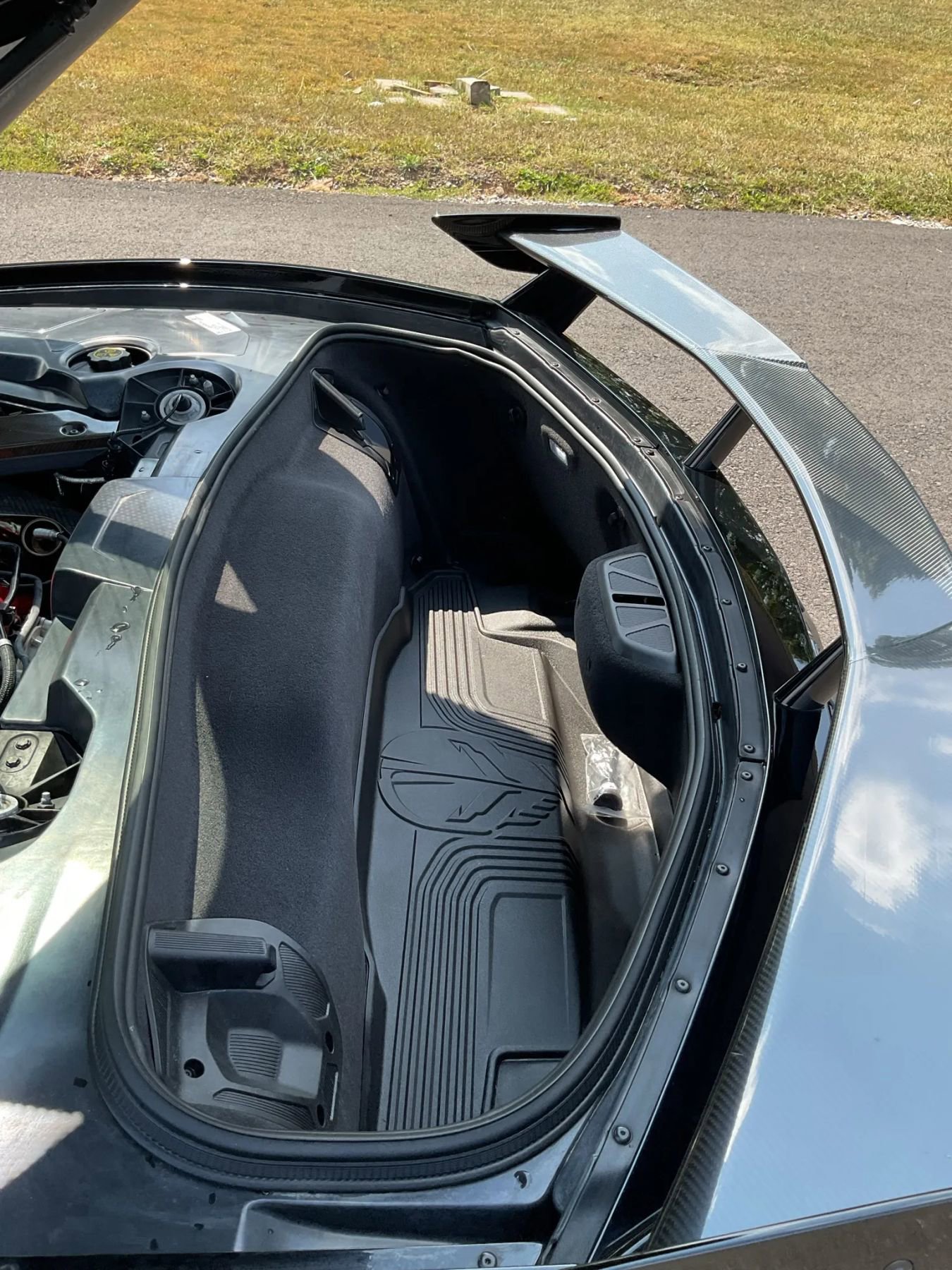 Used 2020 Chevrolet Corvette Stingray Premium Cpe w/ 3LT Preferred Equipment Group image 14