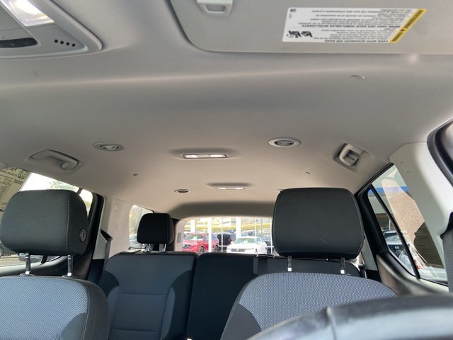 Used 2021 Chevrolet Traverse LT FWD image 29