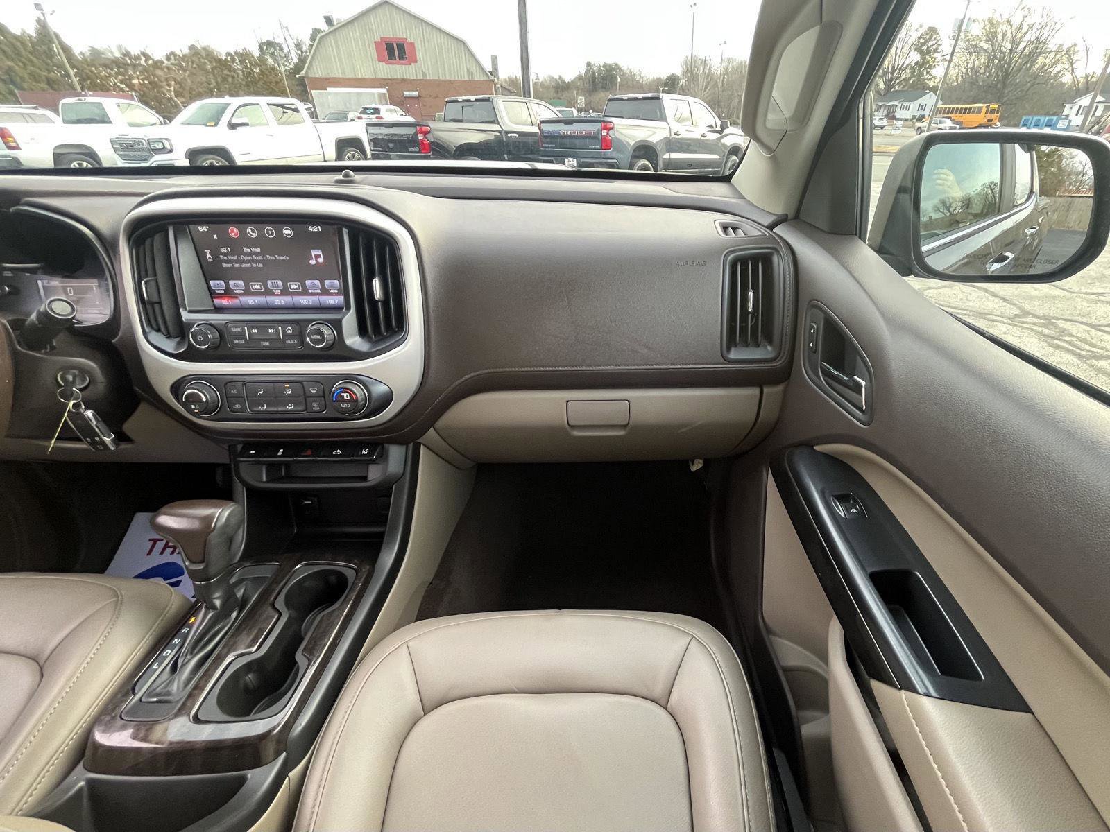 Used 2017 GMC Canyon SLT w/ Driver Alert Package image 11