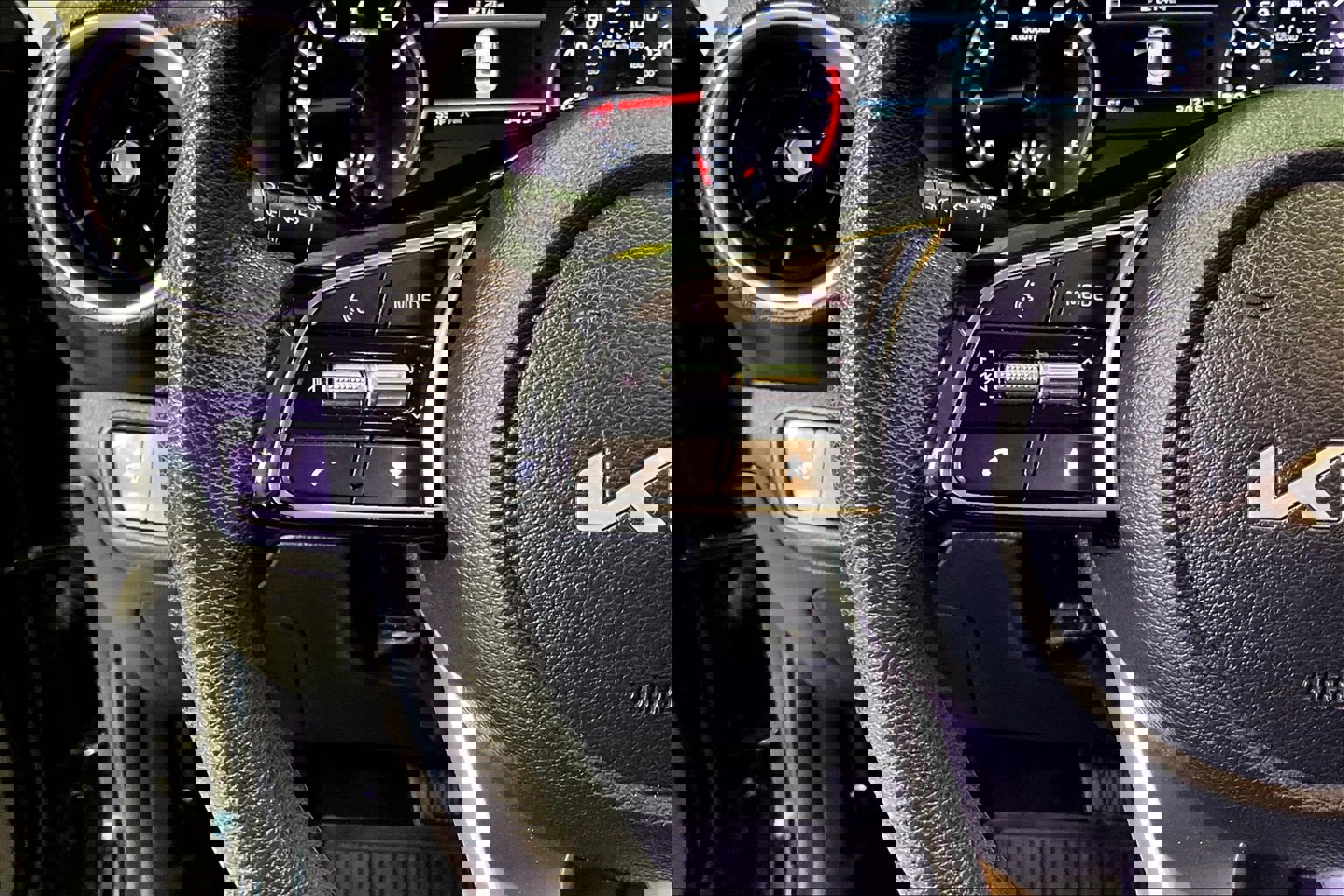 Used 2022 Kia Forte LXS image 11