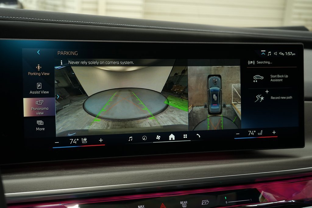 Used 2023 BMW 760i xDrive image 17