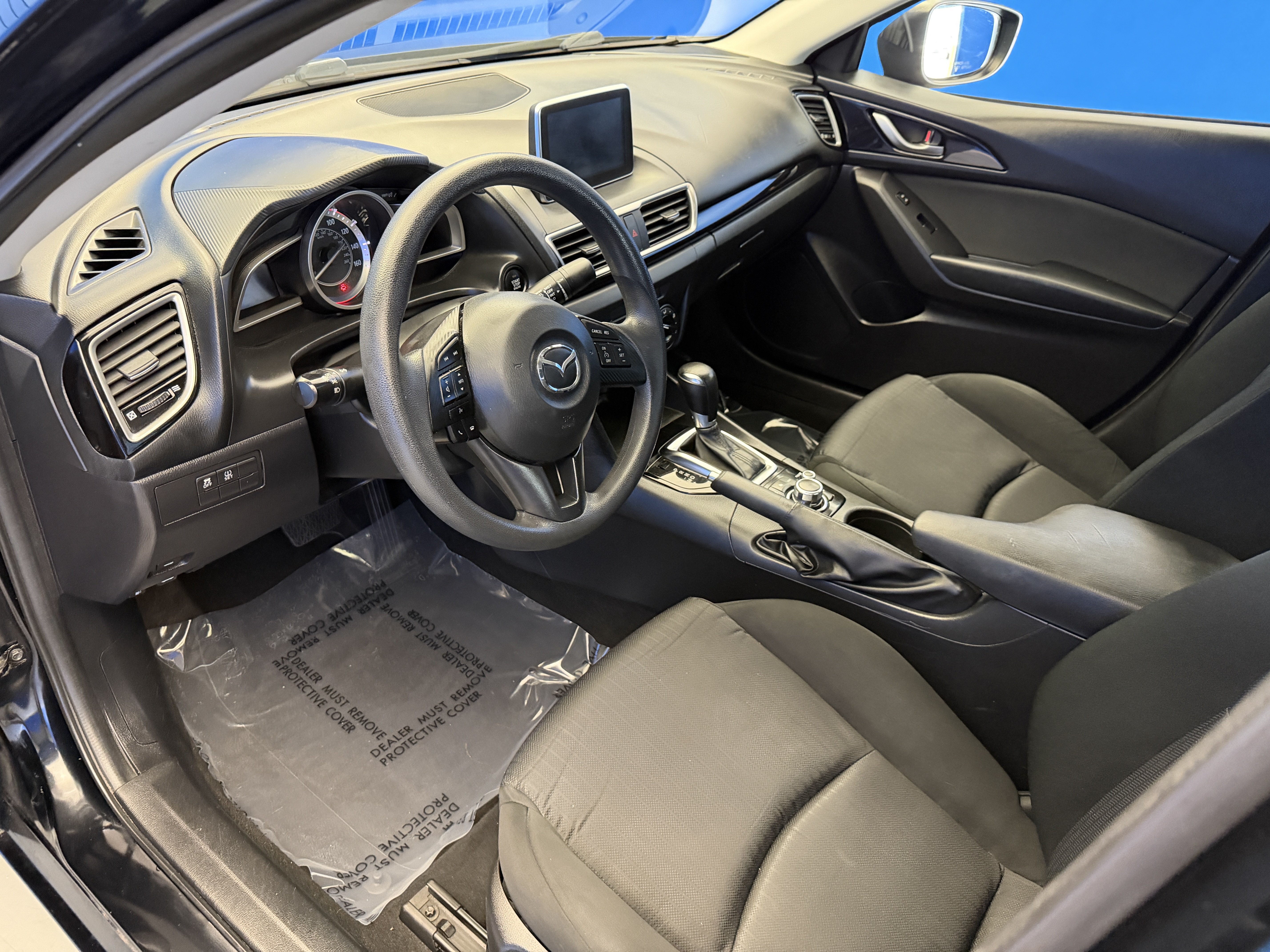 Used 2015 MAZDA MAZDA3 i Sport FWD image 11