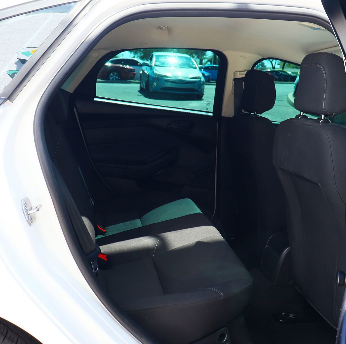 Used 2017 Ford Focus S image 27