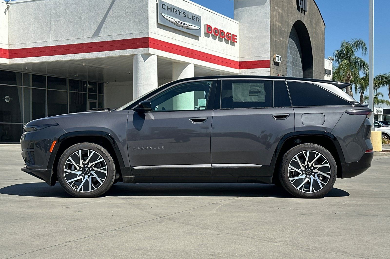 New 2025 Jeep Wagoneer S Limited image 3